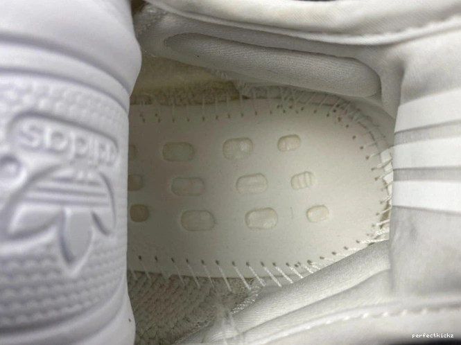 HQ6316 Boost Yeezy Adidas 350 V2 CabBage 0810